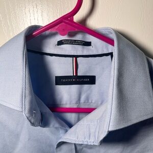 Tommy Hilfiger M Light Blue Dress Shirt 15-15.5, 34/35 Stretch & Wrinkle-Free